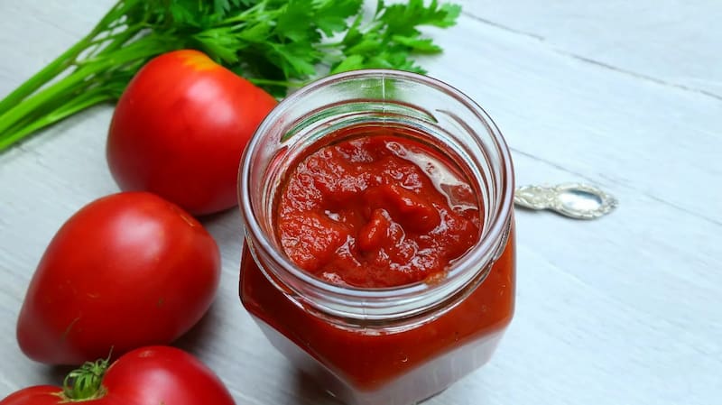 تصویر 1 از رب گوجه فرنگی اتکا مناسب غذاهای جاافتاده با ماندگاری طعم و رنگ در حرارت بالا